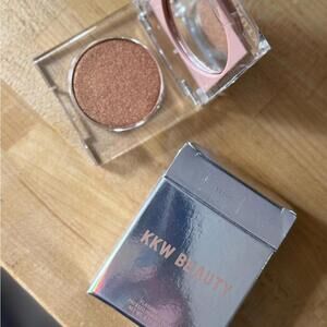 New Rare KKW Beauty Flashing Pressed Powder Pigment Lights Big Bank